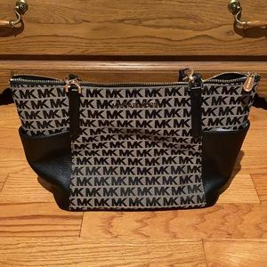 Michael Kors Purse & Matching Wallet